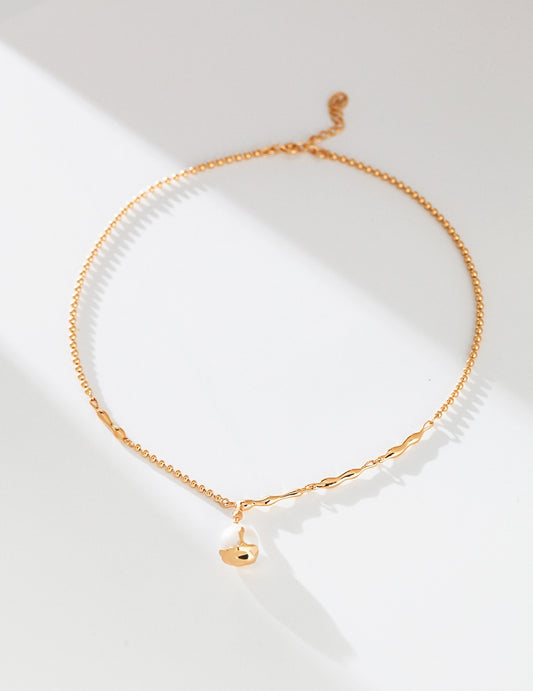 Minimalistic Drop Keshi Pearl Necklace
